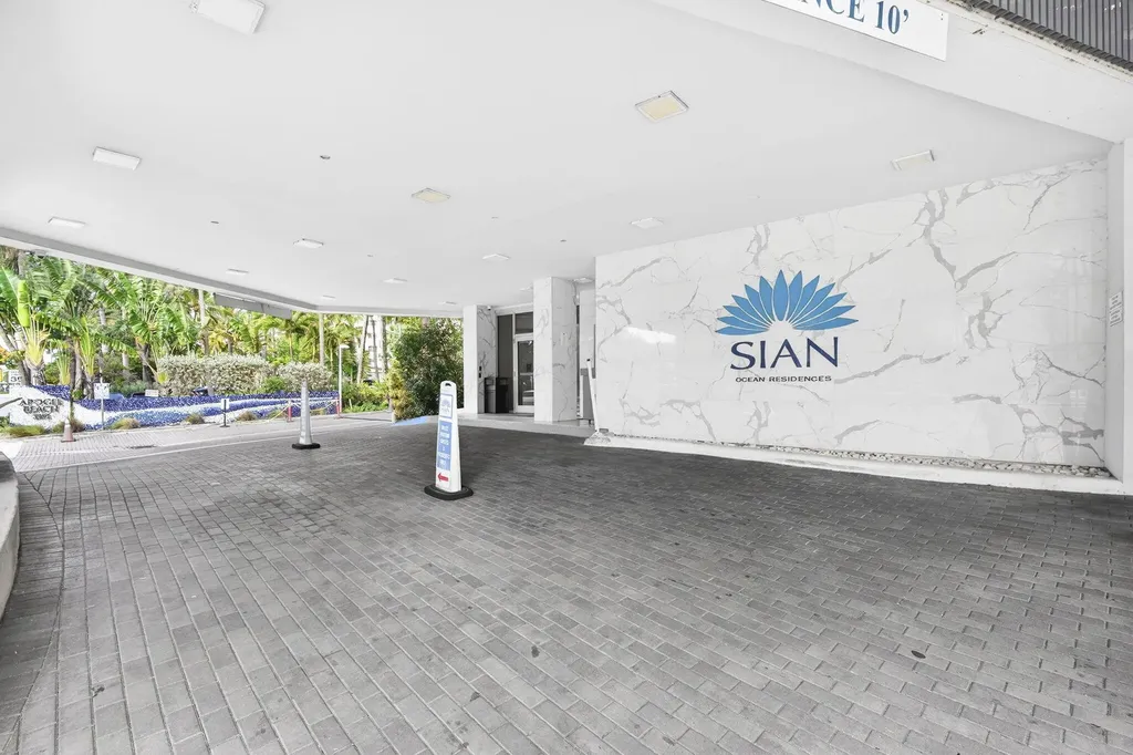 4001 S Ocean Drive Hollywood FL 33019