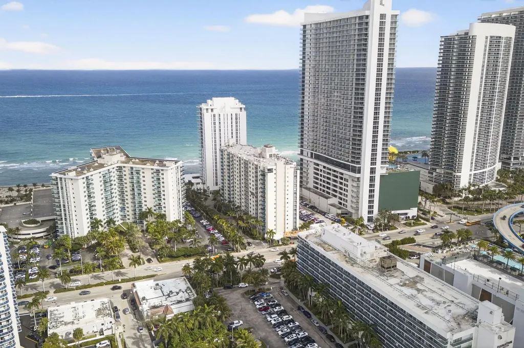 4001 S Ocean Drive Hollywood FL 33019