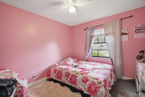 1301 SW 75th Avenue North Lauderdale FL 33068