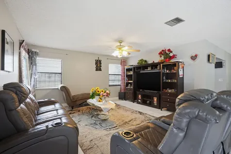 1301 SW 75th Avenue North Lauderdale FL 33068