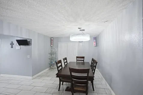 1301 SW 75th Avenue North Lauderdale FL 33068