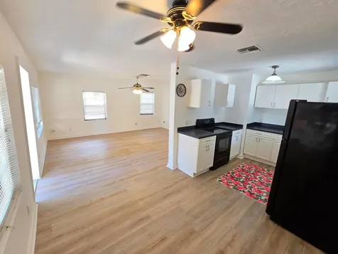 1955 10th Place Vero Beach FL 32960