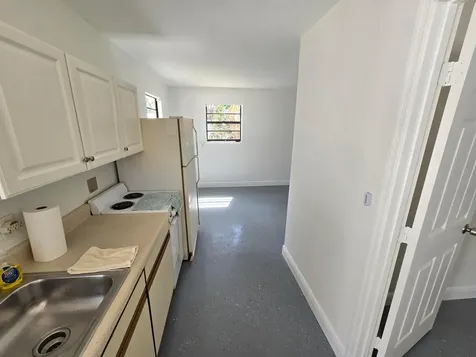 1955 10th Place Vero Beach FL 32960