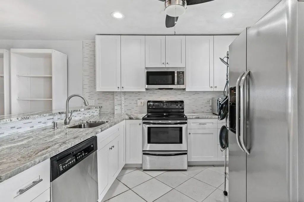 3851 N N Ocean Boulevard Boulevard N Gulf Stream FL 33483