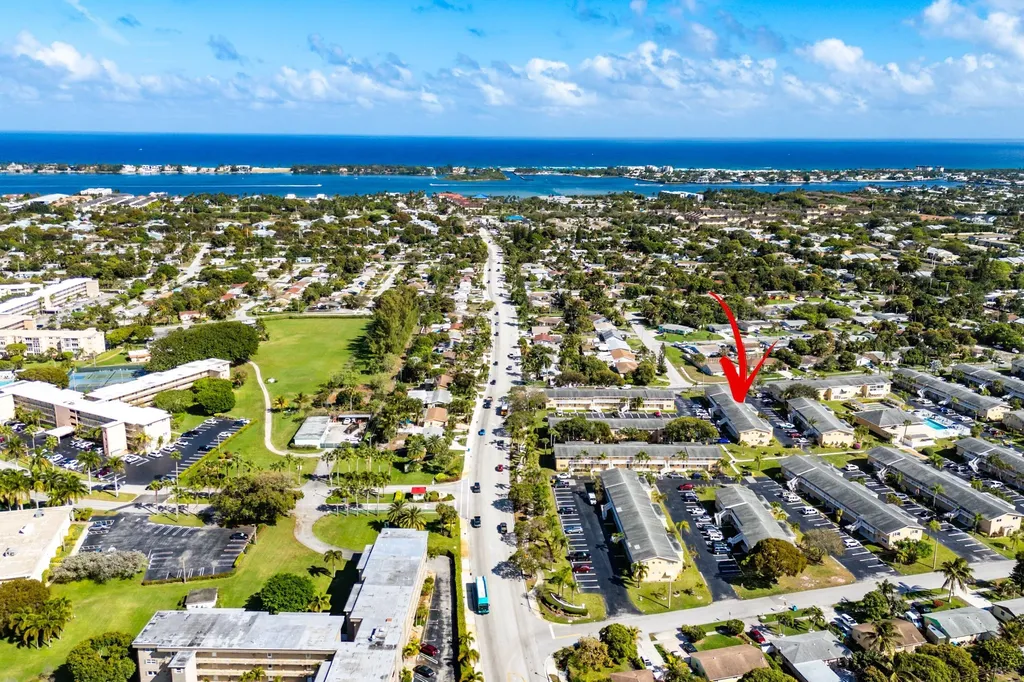 2191 NE 1st Court Boynton Beach FL 33435