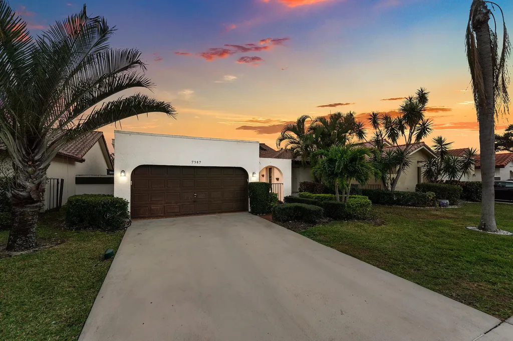 7587 Solimar Circle Boca Raton FL 33433