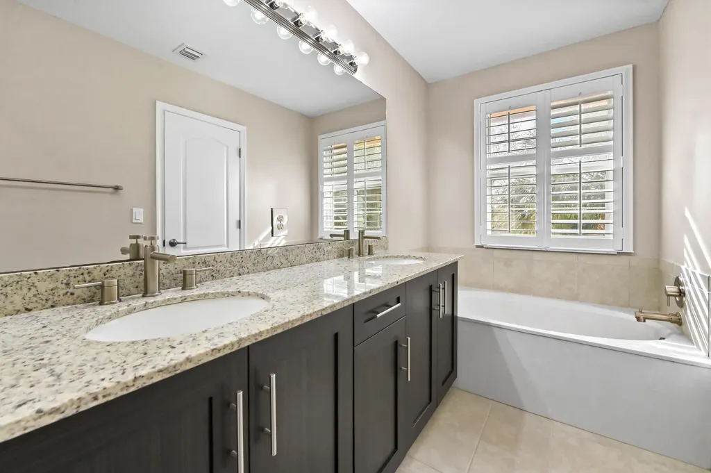 5965 Monterra Club Drive Lake Worth FL 33463