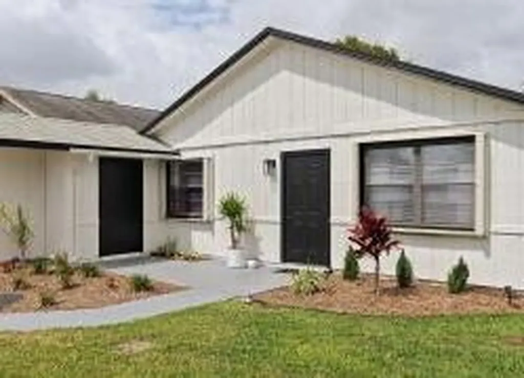 8731 Uranus Terrace West Palm Beach FL 33403
