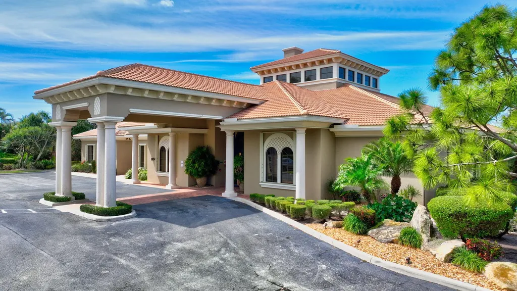 8046 Via Grande Boynton Beach FL 33437