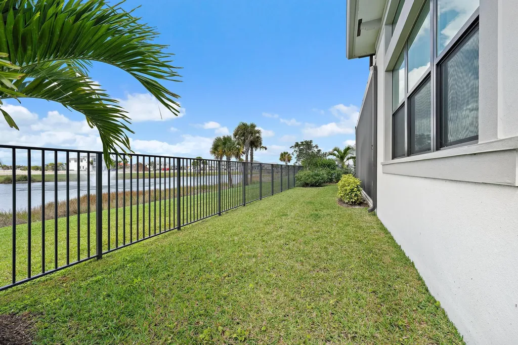 9933 Migration Point Palm Beach Gardens FL 33412