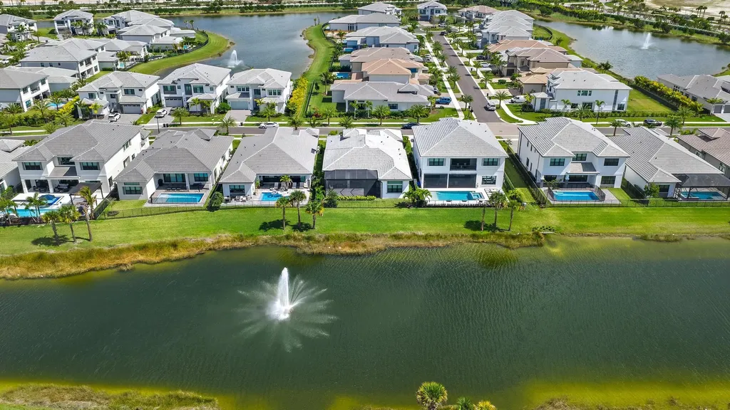 9933 Migration Point Palm Beach Gardens FL 33412
