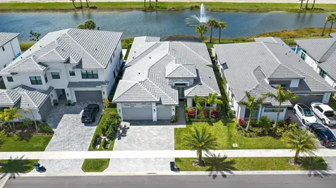9933 Migration Point Palm Beach Gardens FL 33412