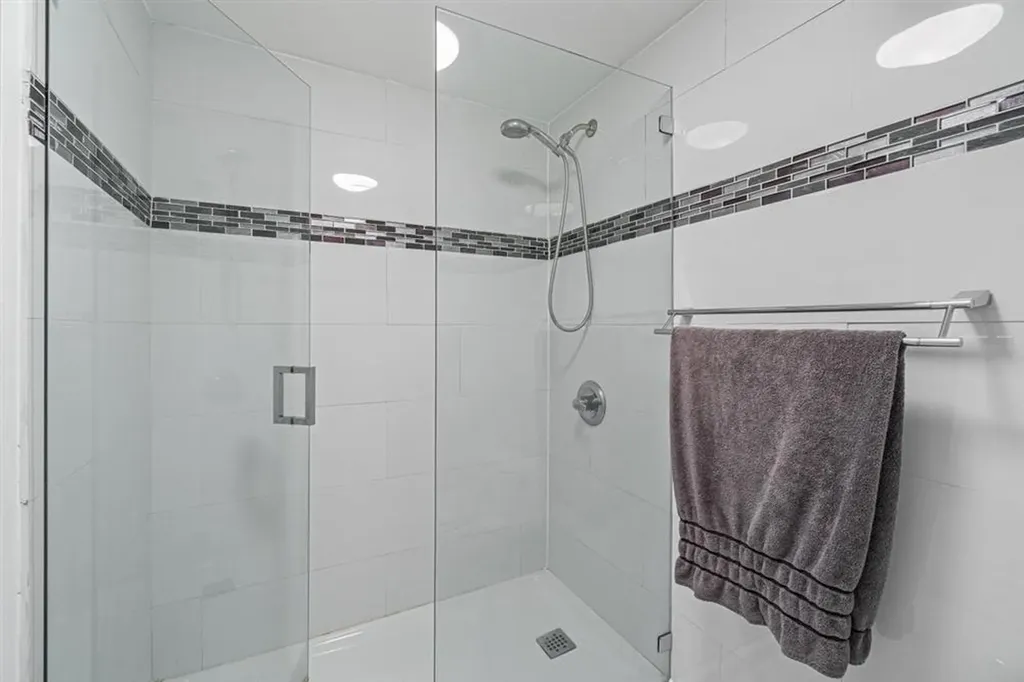 1830 Embassy Drive West Palm Beach FL 33401