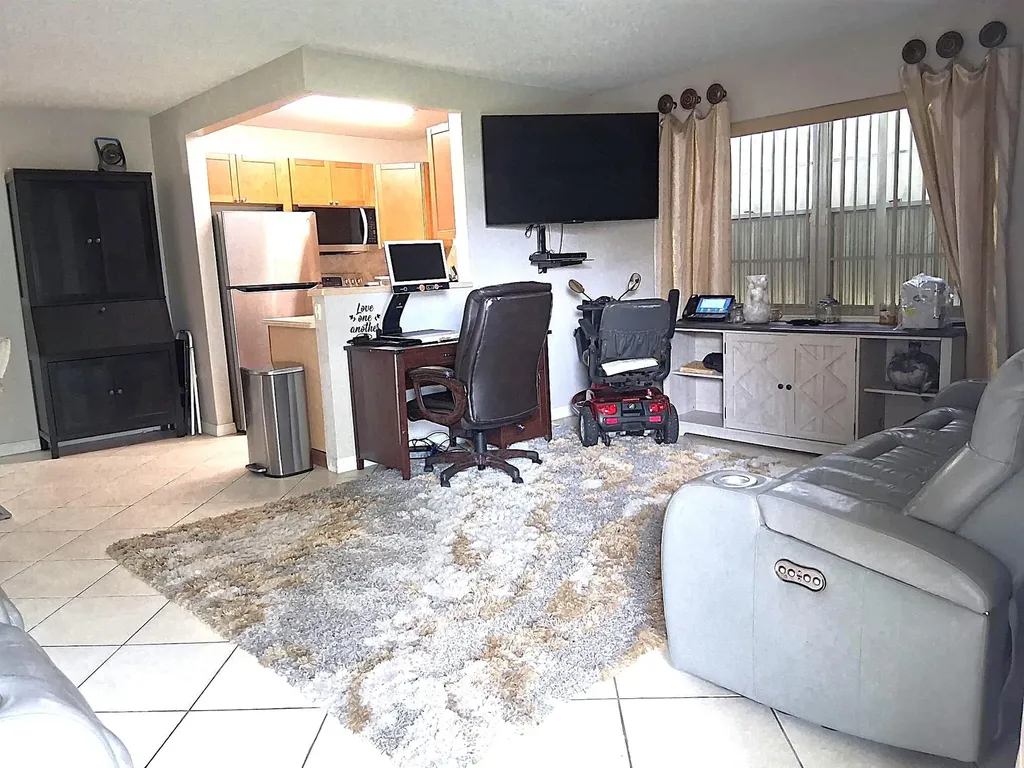 6 Northampton West Palm Beach FL 33417