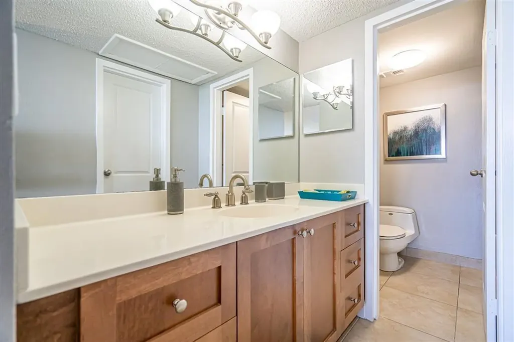 1830 Embassy Drive West Palm Beach FL 33401