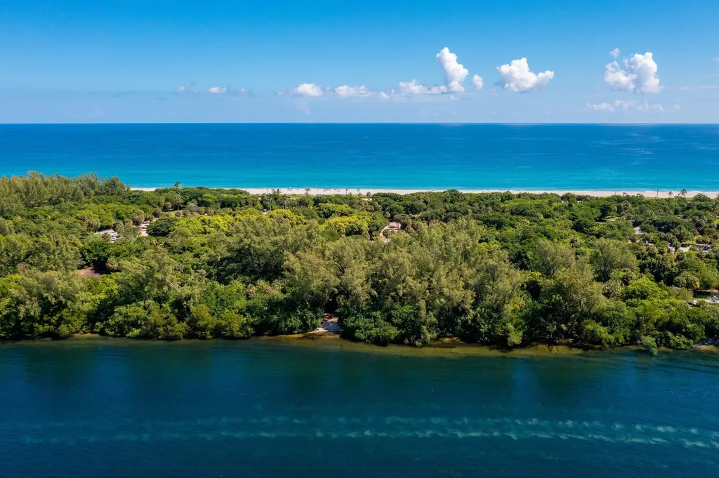 3363 NE 6th Drive Boca Raton FL 33431