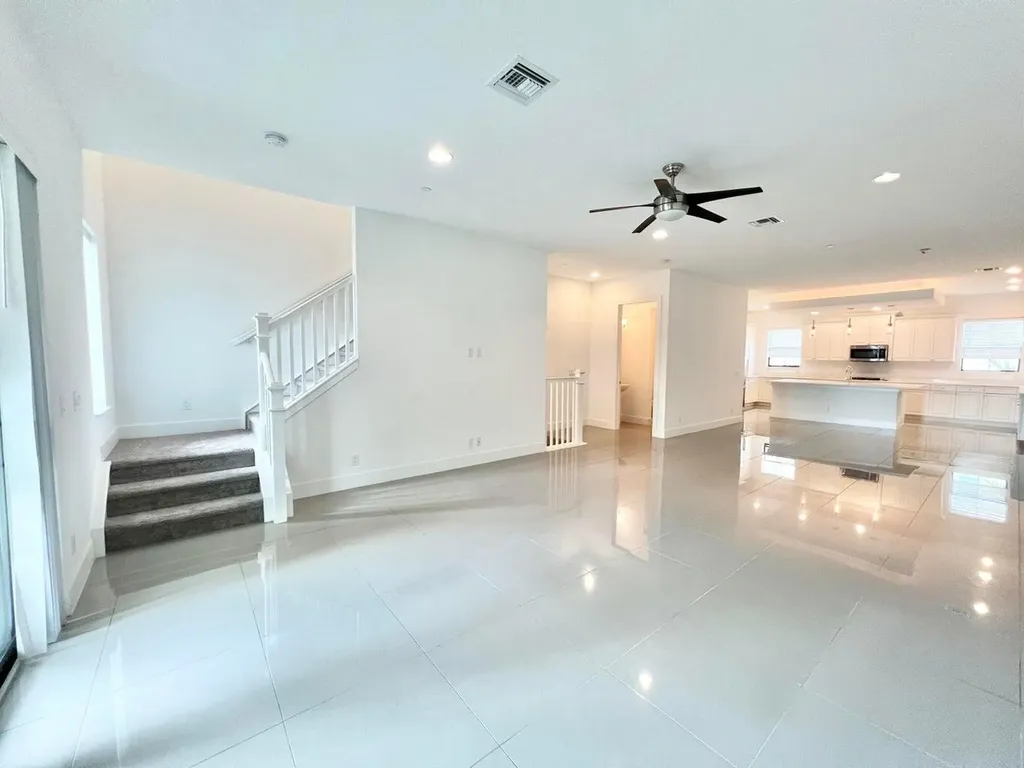 4079 Faraday Way Palm Beach Gardens FL 33418