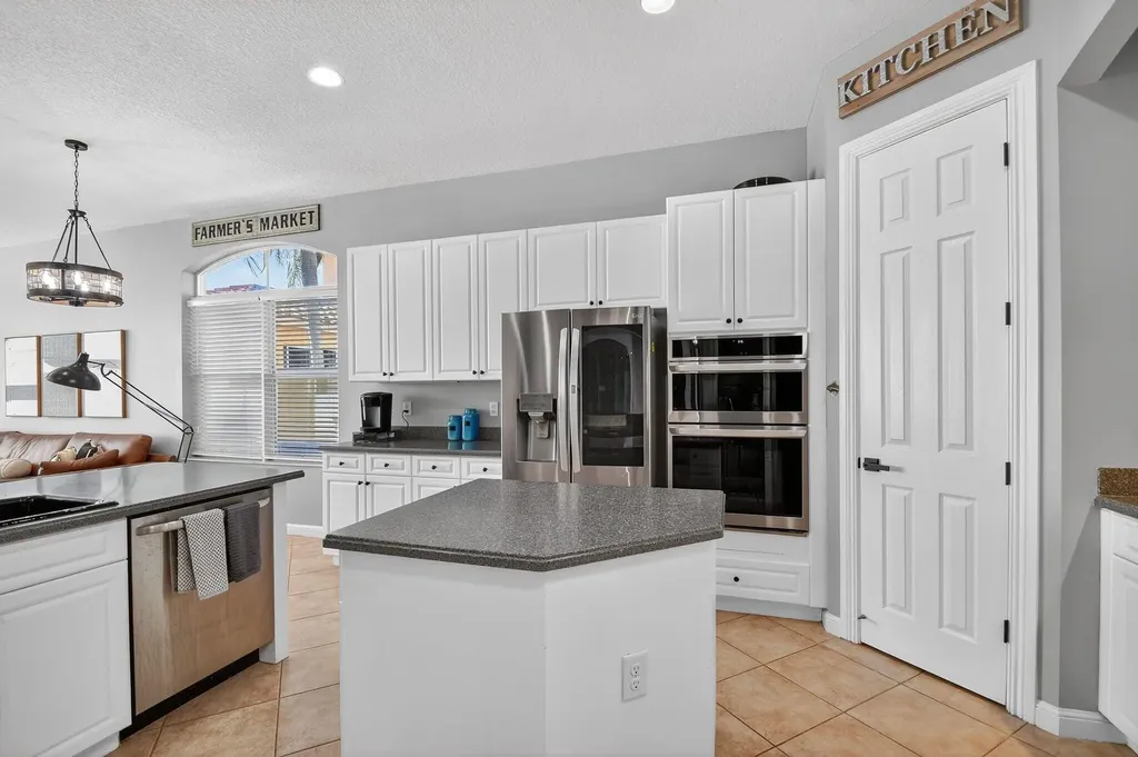 6647 Houlton Circle Lake Worth FL 33467