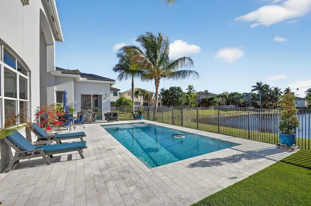 6647 Houlton Circle Lake Worth FL 33467