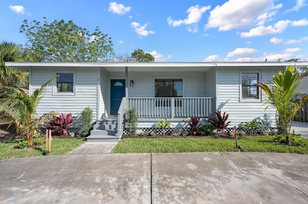 1244 W 25th Street Riviera Beach FL 33404