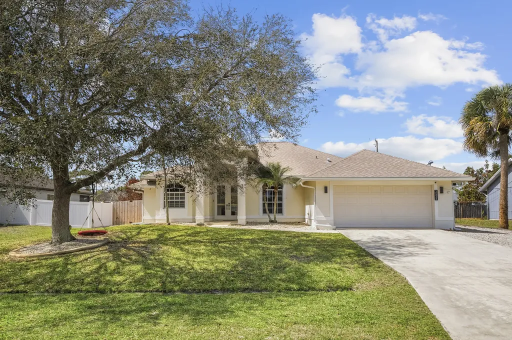 2526 SW Abney Street Port St Lucie FL 34953