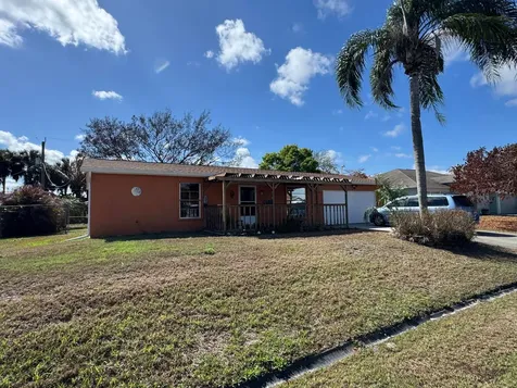 582 SE Karrigan Terrace Port St Lucie FL 34983