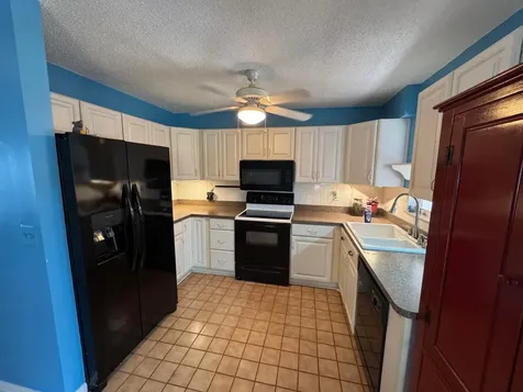 582 SE Karrigan Terrace Port St Lucie FL 34983