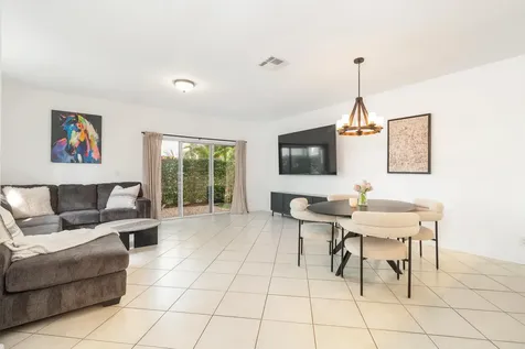 13385 Georgian Court Wellington FL 33414