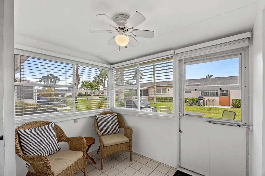 2735 Dudley Drive E West Palm Beach FL 33415