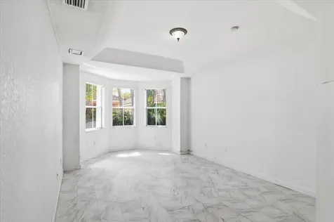 15062 SW 11th Street Miami FL 33194