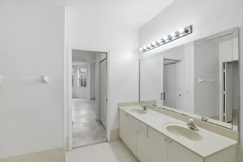 15062 SW 11th Street Miami FL 33194