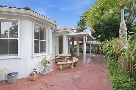 15062 SW 11th Street Miami FL 33194