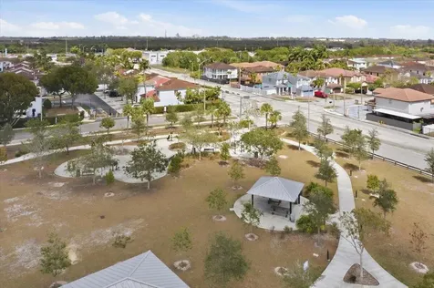 15062 SW 11th Street Miami FL 33194