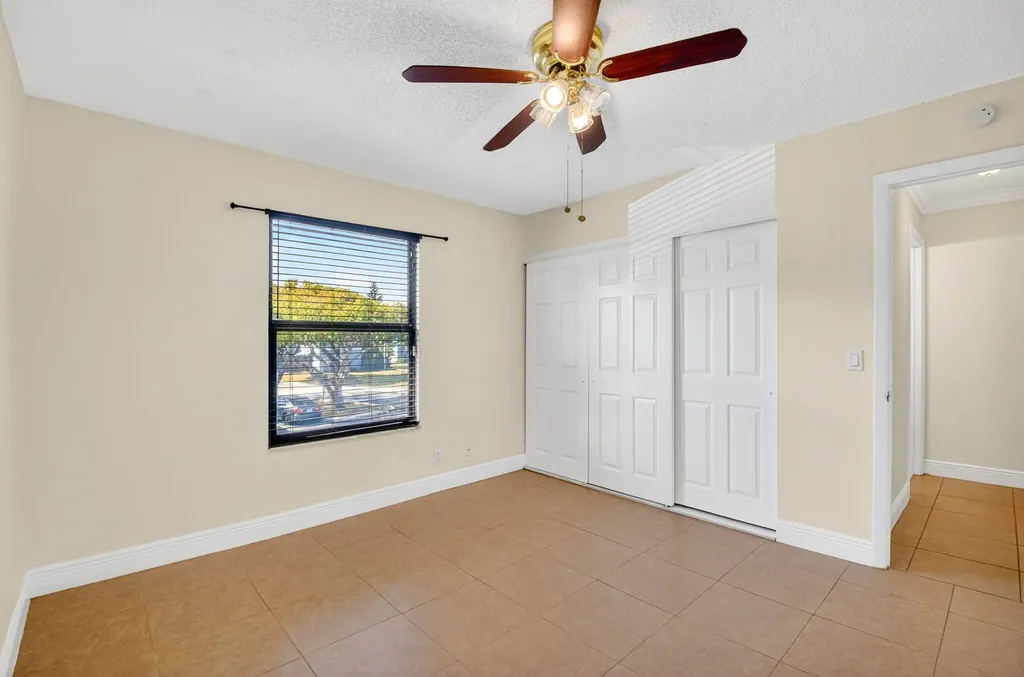 18 Crossings Circle Boynton Beach FL 33435