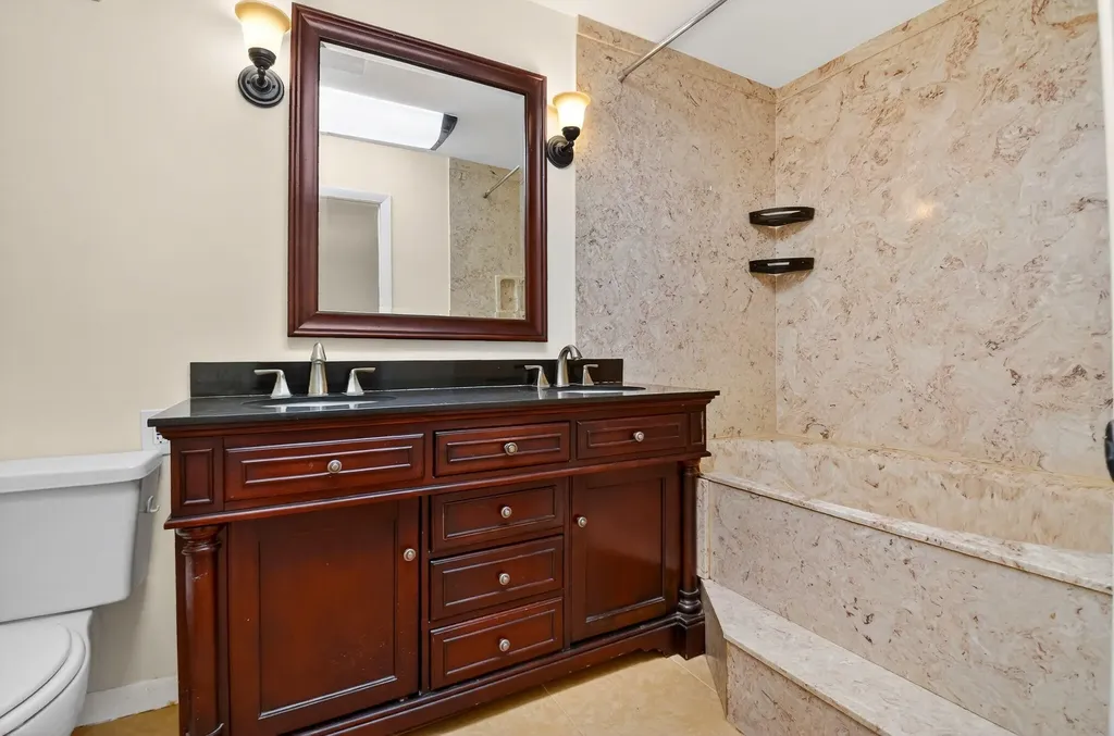 18 Crossings Circle Boynton Beach FL 33435