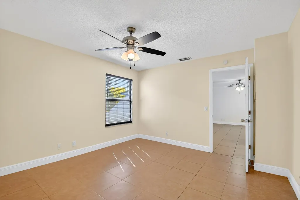 18 Crossings Circle Boynton Beach FL 33435