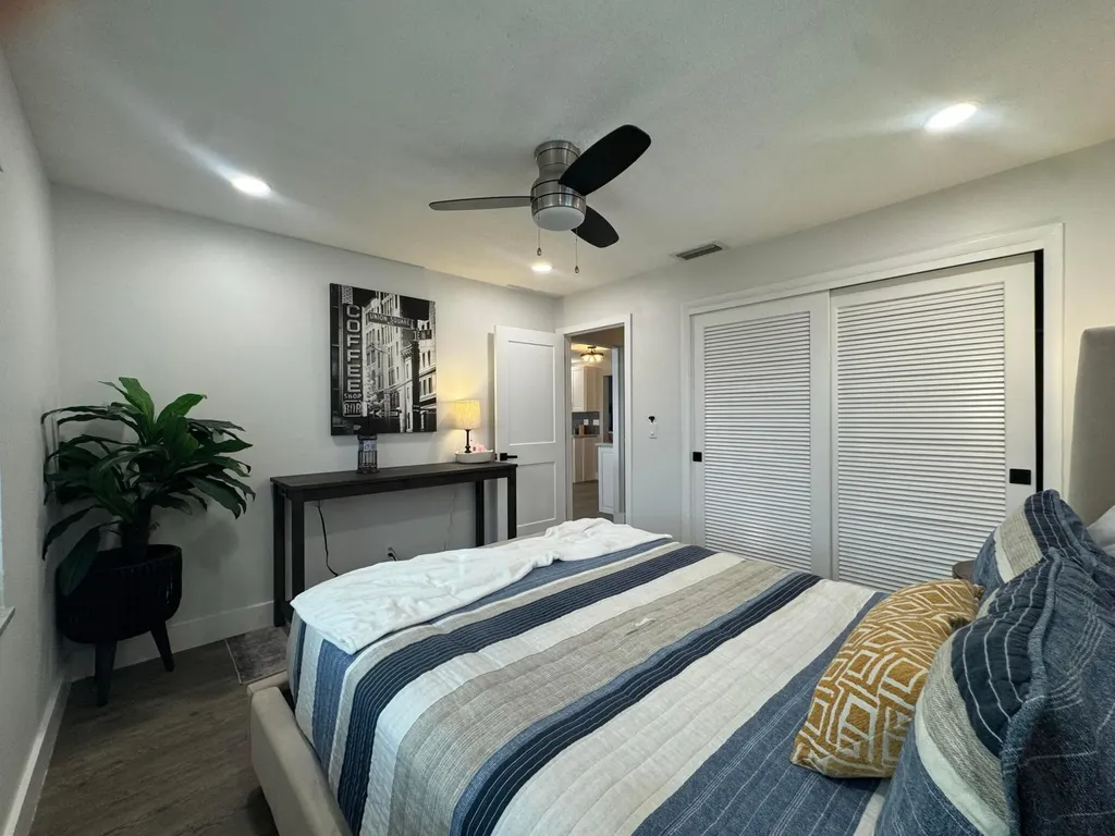 108 SW 9th Street Boynton Beach FL 33426