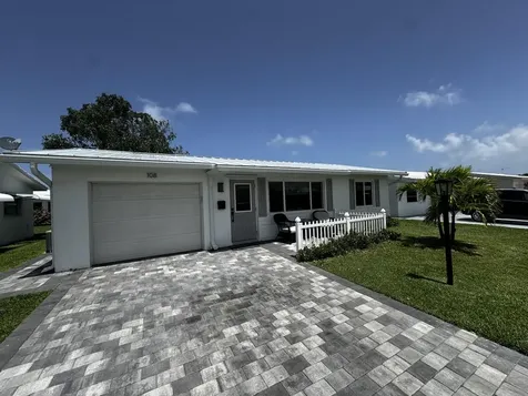 108 SW 9th Street Boynton Beach FL 33426