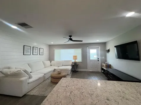 108 SW 9th Street Boynton Beach FL 33426