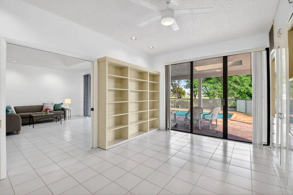 35 Glens Drive E Boynton Beach FL 33436
