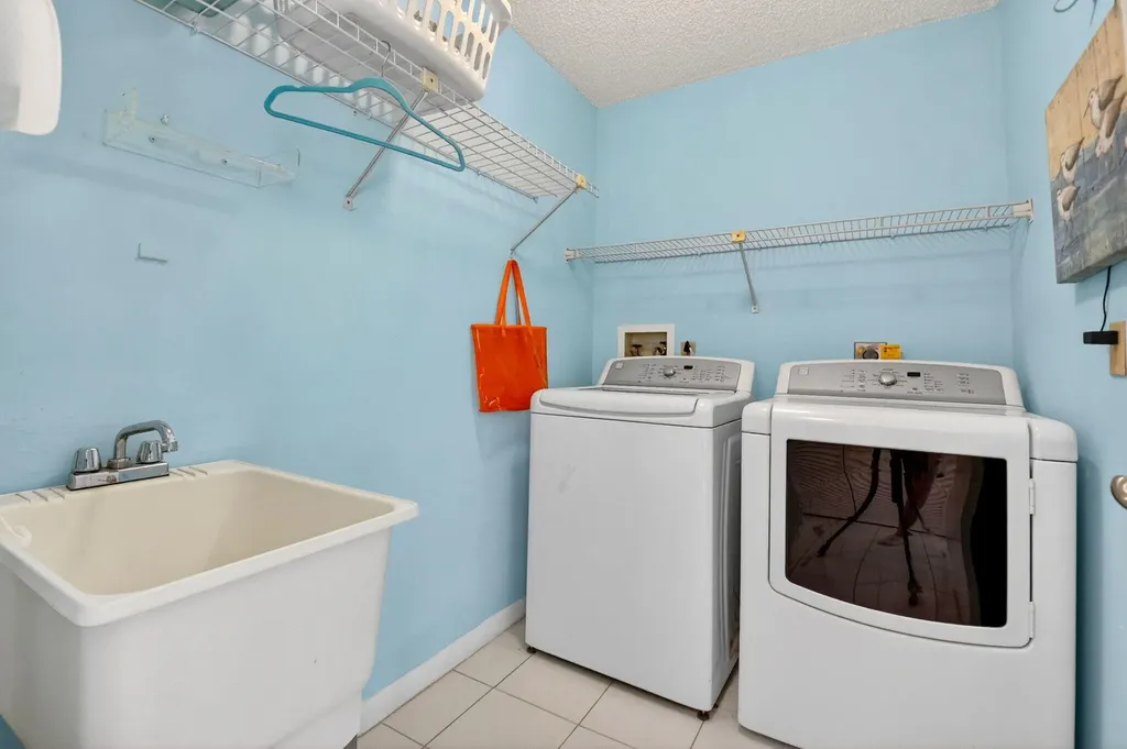 35 Glens Drive E Boynton Beach FL 33436