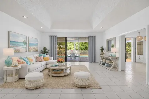 35 Glens Drive E Boynton Beach FL 33436