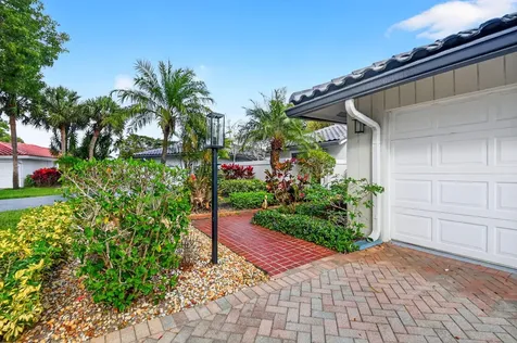 35 Glens Drive E Boynton Beach FL 33436