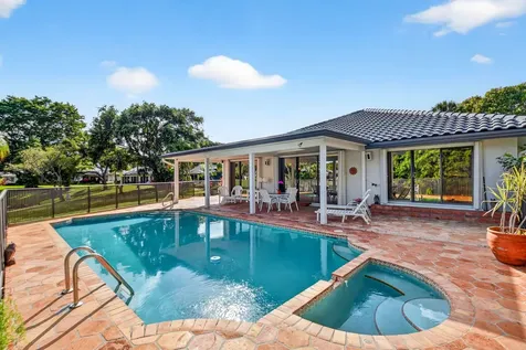 35 Glens Drive E Boynton Beach FL 33436
