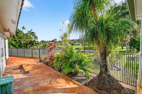 35 Glens Drive E Boynton Beach FL 33436