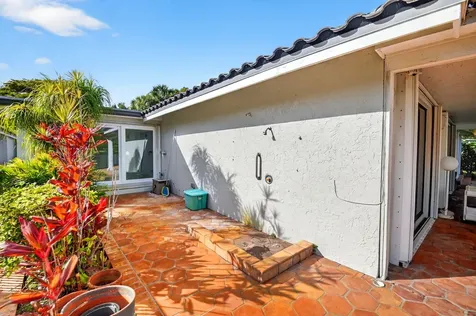 35 Glens Drive E Boynton Beach FL 33436