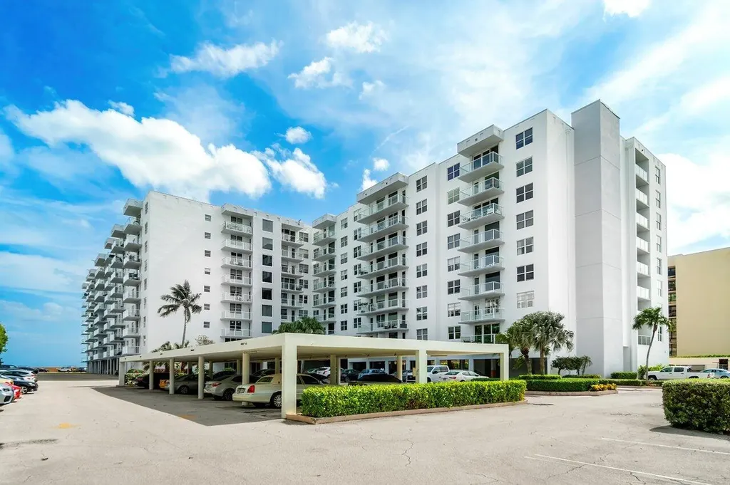 3450 S Ocean Boulevard Palm Beach FL 33480