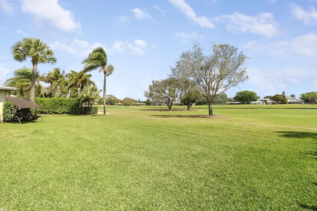 856 Country Club Drive North Palm Beach FL 33408
