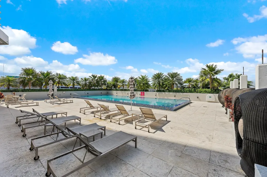 1551 N Flagler Drive West Palm Beach FL 33401