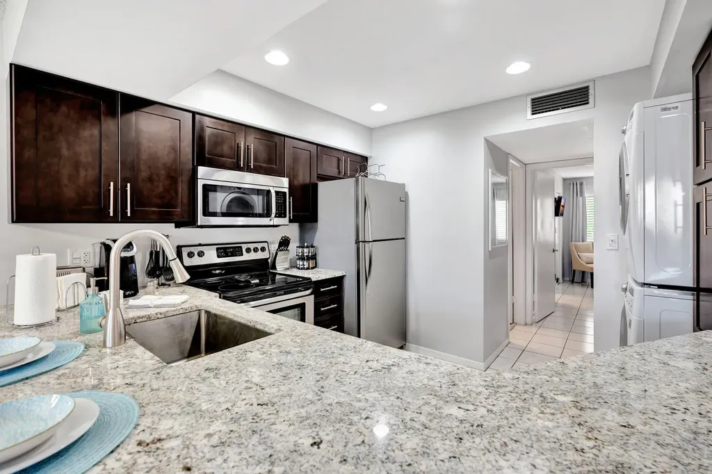 1605 S Us Highway 1 Jupiter FL 33477